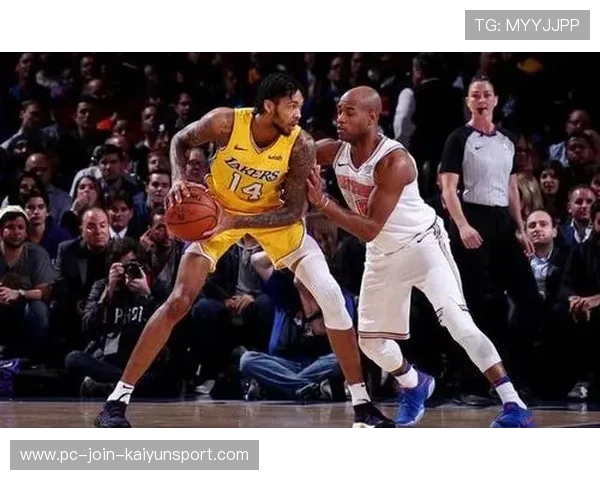 勇士大胜止颓！替补新秀高效爆发撬动轮换格局