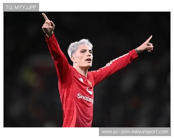 曼联反击节奏突然变速，加纳乔劲射被封保存比赛悬念