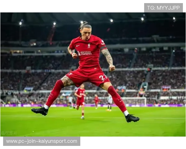 利物浦反击力度十足，努涅斯顺势停球后劲射未果